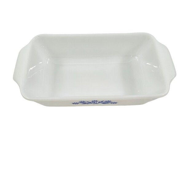 Fire King Anchor Hocking Blue Cornflower White Milk 1.5 QT Casserole Baking Dish - Picture 2 of 16